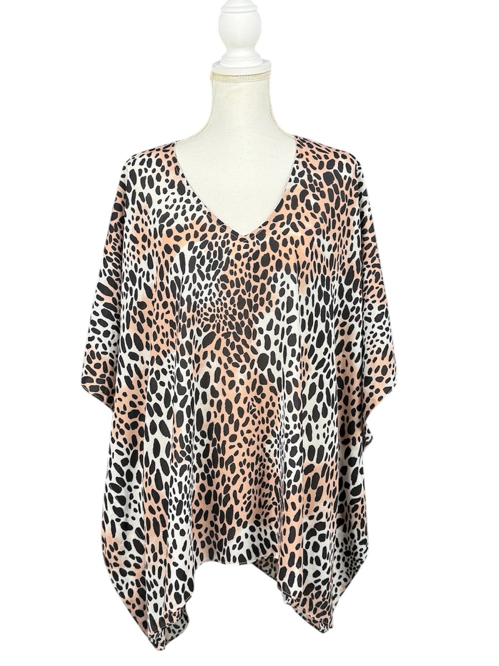 Buddy Love North V-Neck Tunic Top Cheetah Print Black Tan Cream Size M/L